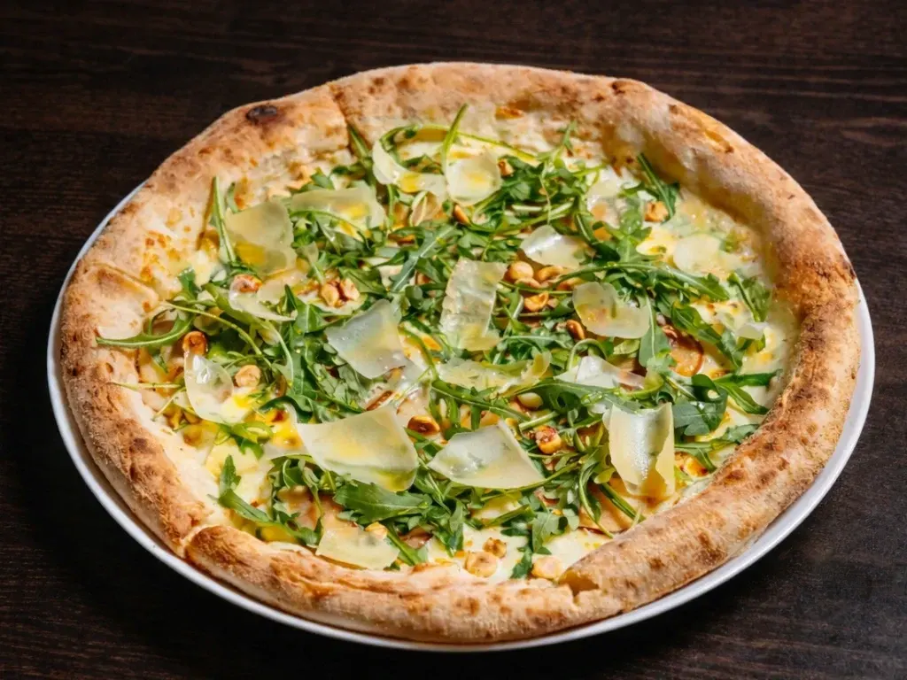Pizza 5 Formaggi cu Pere Caramelizate